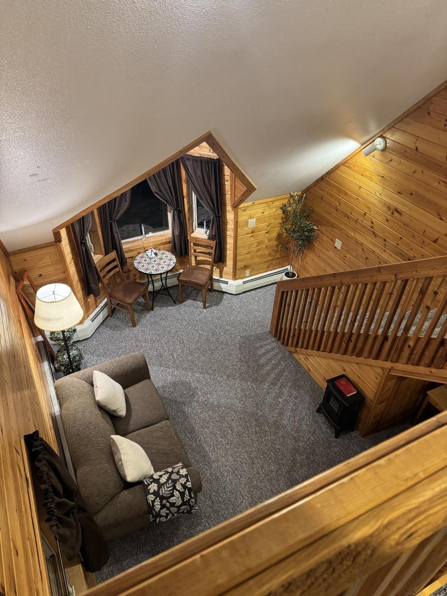 Susitna River Lodging, Suites タルキートナ エクステリア 写真
