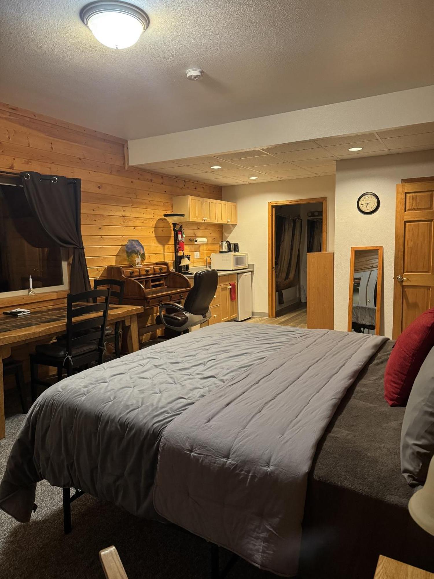 Susitna River Lodging, Suites タルキートナ エクステリア 写真